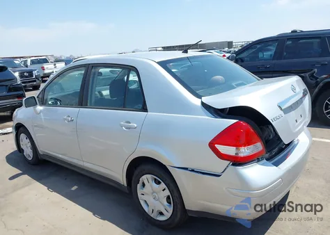 2011 Nissan Versa 1.8S z USA, uszkodzony, nr VIN 3N1BC1AP8BL397628